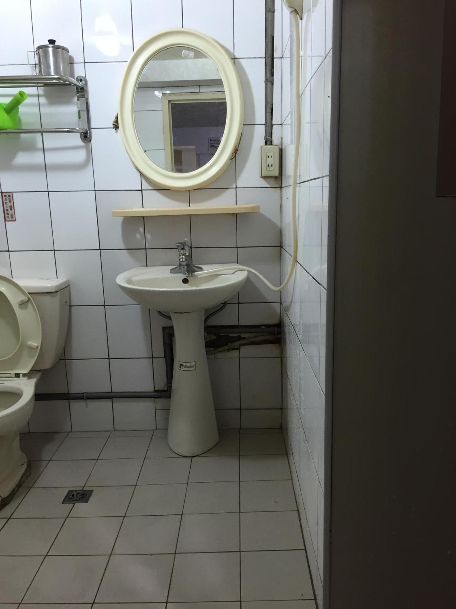 טאיפיי Chia Rong Hostel מראה חיצוני תמונה