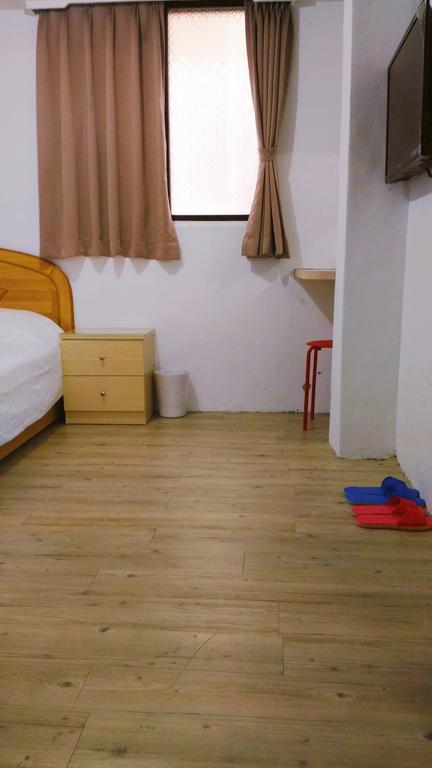 טאיפיי Chia Rong Hostel מראה חיצוני תמונה