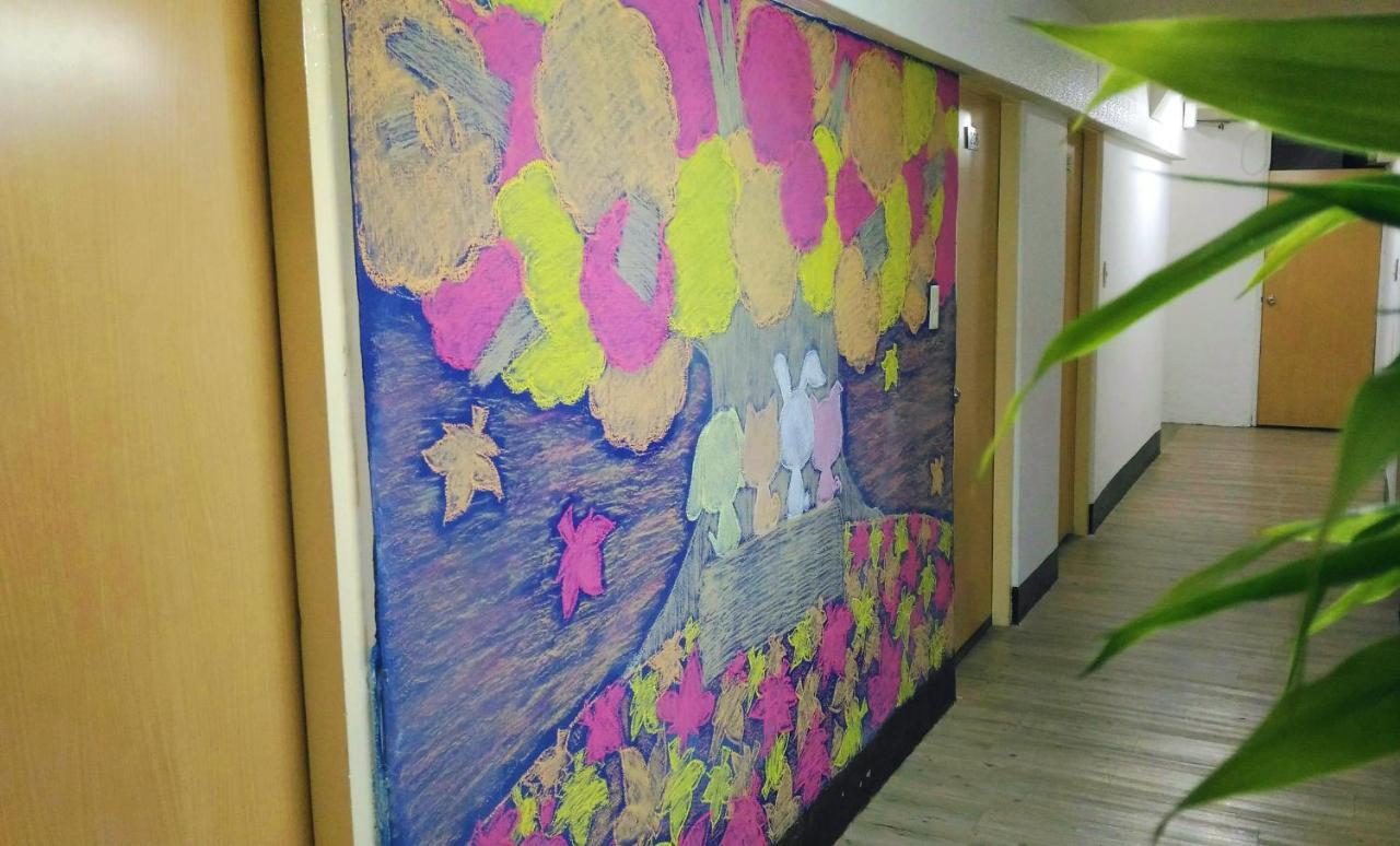 טאיפיי Chia Rong Hostel מראה חיצוני תמונה